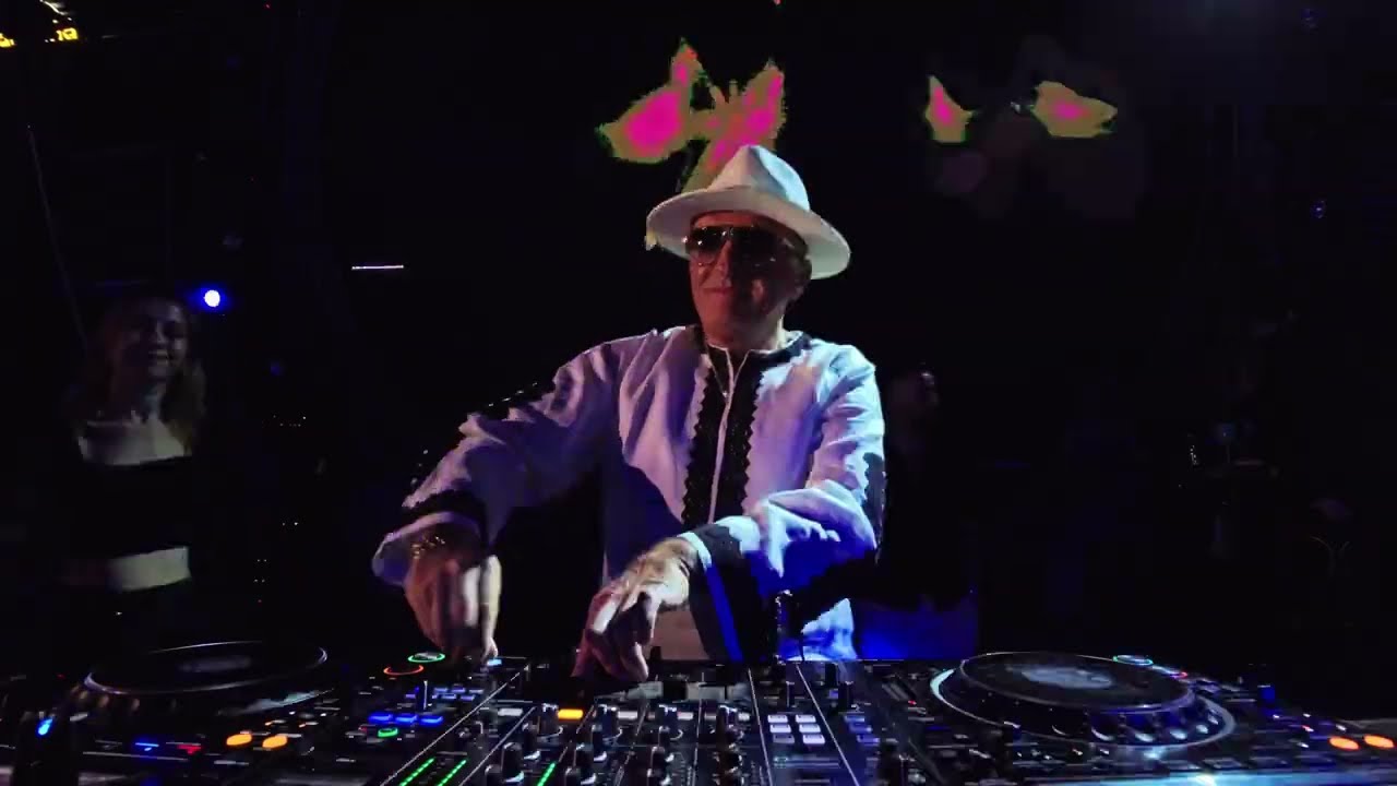 Costi x Constantin at AREENA Club — Part 1